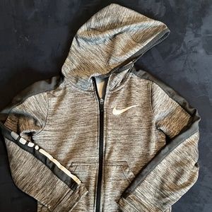 Nike Basketball Dri-Fit Hoodie (Boys Small)